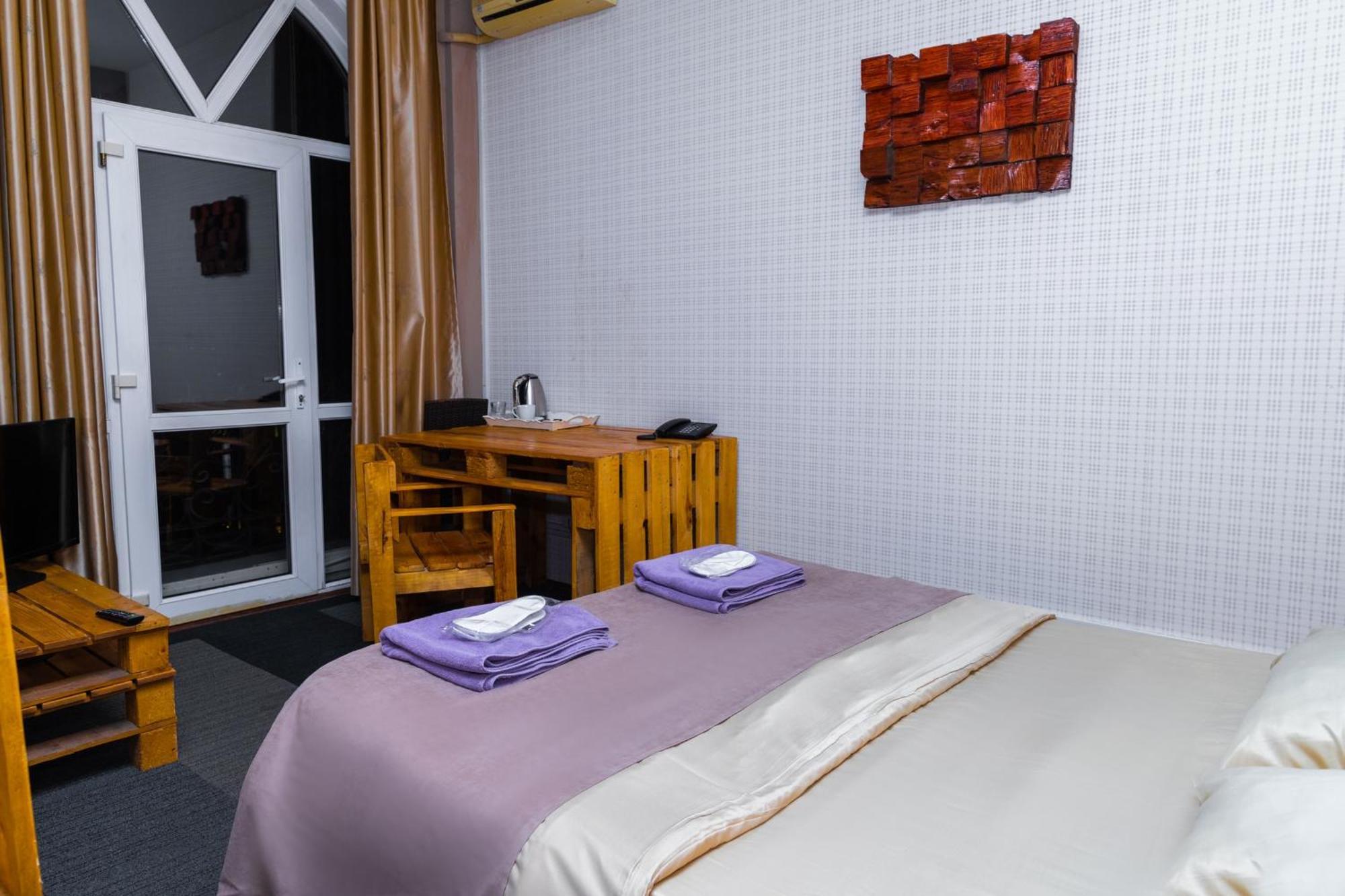 Red Roof Seaview Hotel 바쿠 외부 사진